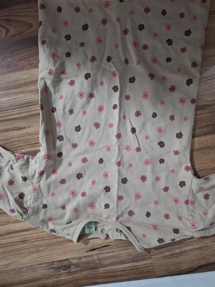 Gri Desenli Düğmeli Bebek Kız Tulumu - Görsel 2