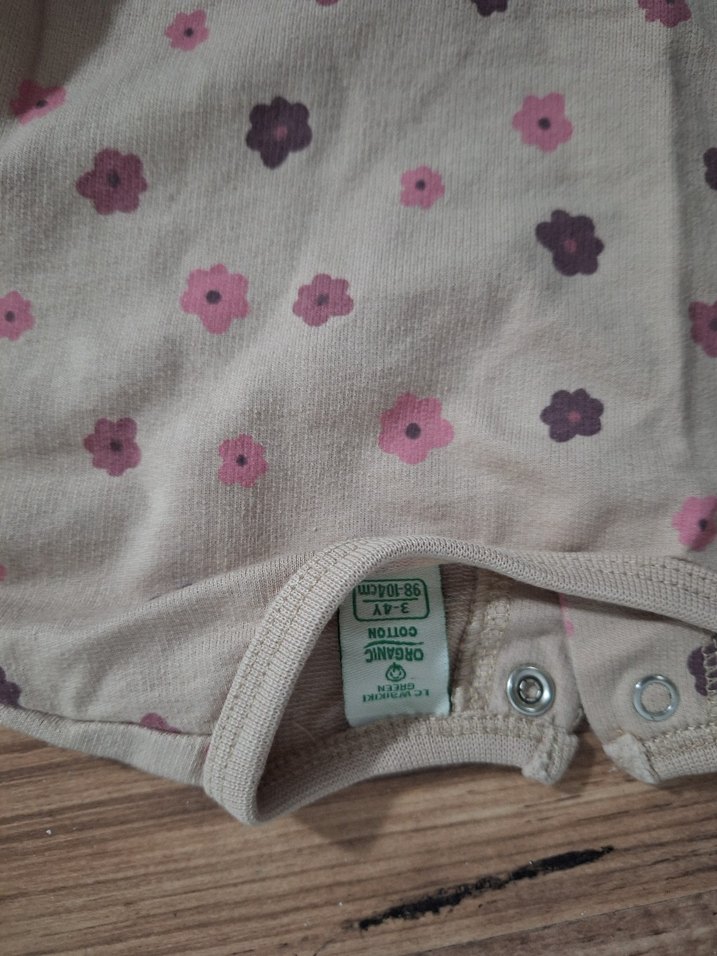 Gri Desenli Düğmeli Bebek Kız Tulumu - Görsel 3