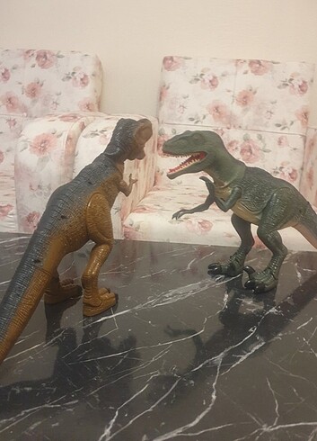 Beden Renk Iki adet trex jurassic world