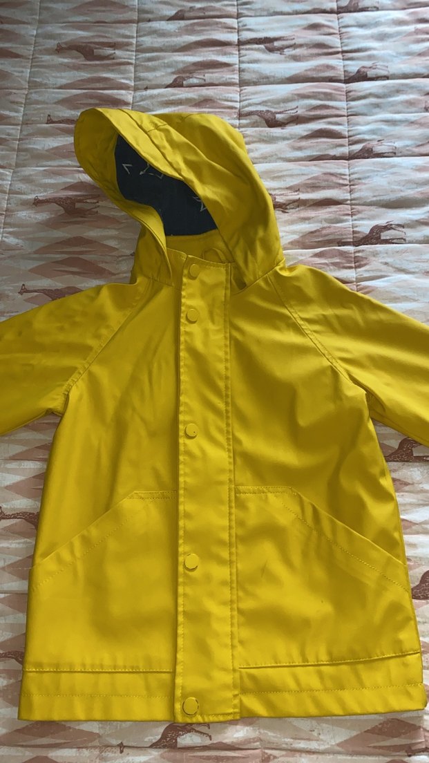 Sarı Düğmeli Erkek Çocuk Yağmurluk - Görsel 2