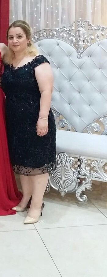 46 Beden siyah Renk Siyah kısa taşlı elbise