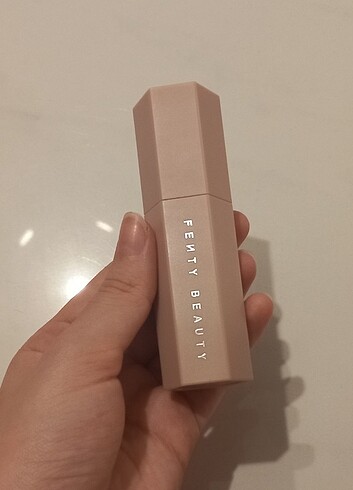 FENTY BEAUTY KONTÜR
