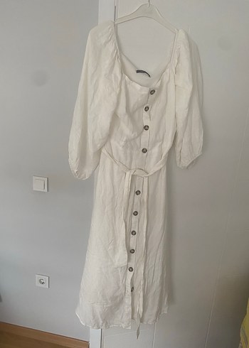 Uzun Beyaz Keten Düğmeli Bohem Elbise