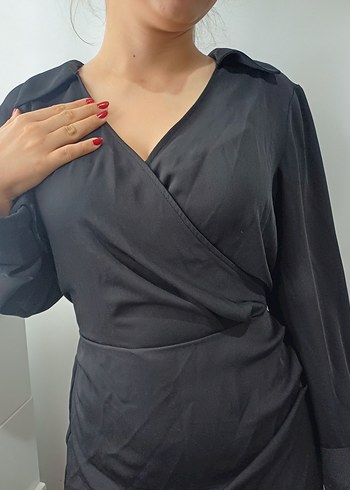H&M V Yaka Siyah Elbise