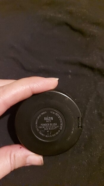  Beden Mac raizin allık 