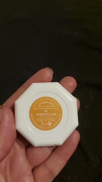  Beden Renk Fenty beauty cream allık 