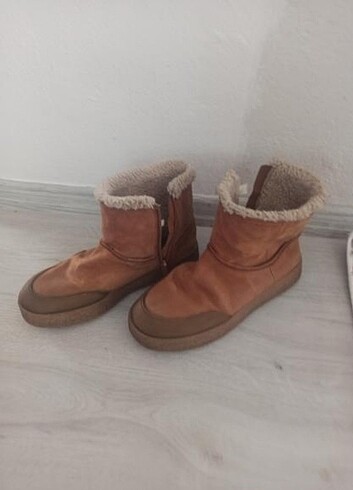 39 Beden Zara bot