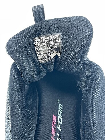 38 Beden gri Renk Skechers Spor Ayakkabı %70 İndirimli.