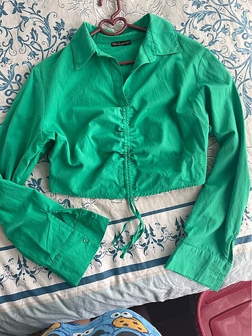 s Beden yeşil Renk Yeşil crop gömlek