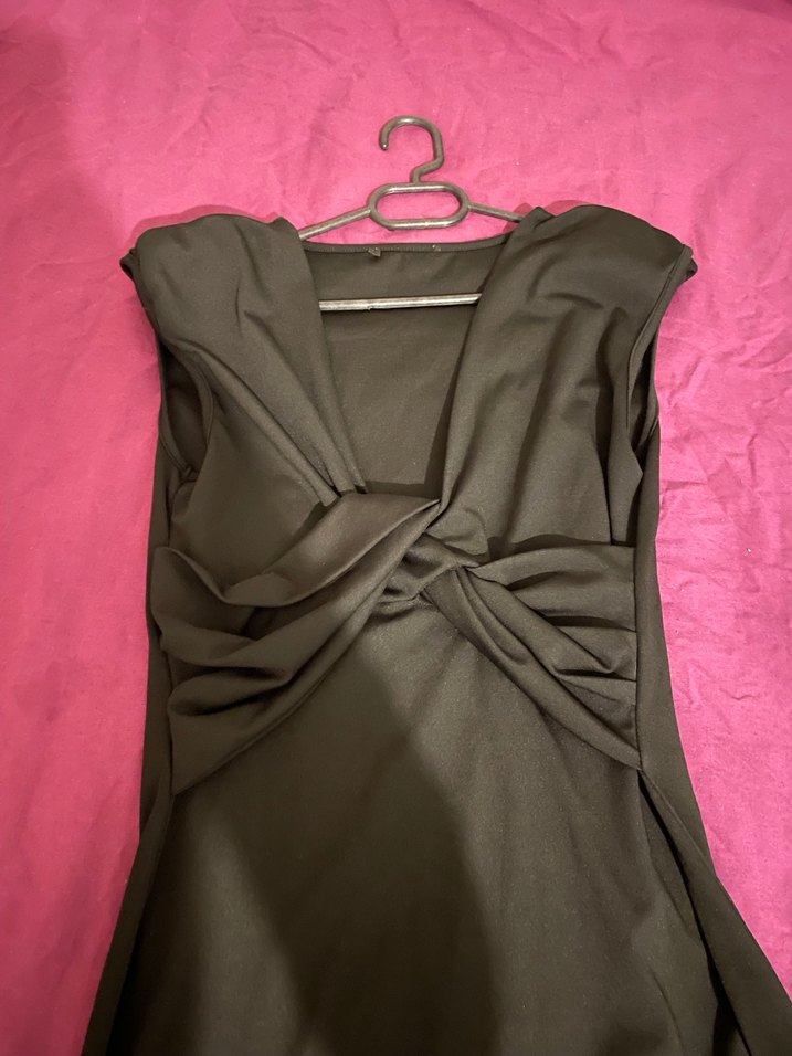 Siyah Drapeli V Yakalı Midi Elbise - Görsel 2