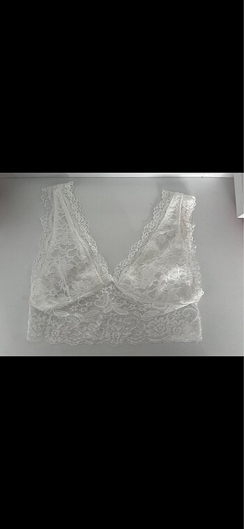 Beyaz bralet