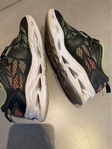 31 Beden yeşil Renk Skechers ışıklı ayakkabı