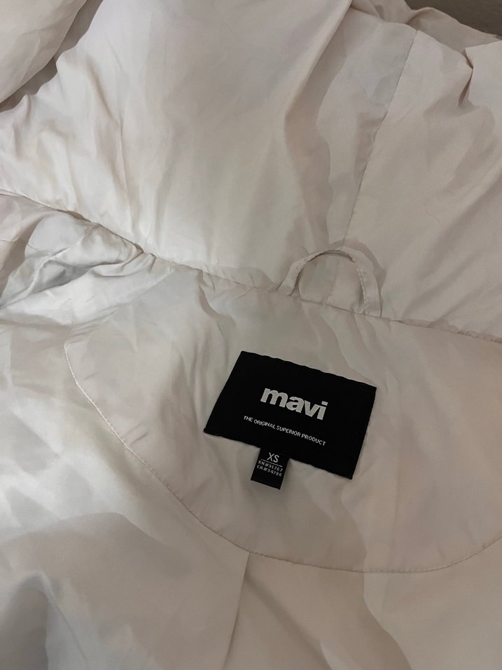 Beyaz, Yüksek Yakalı Kadın Puff Mont - Görsel 2