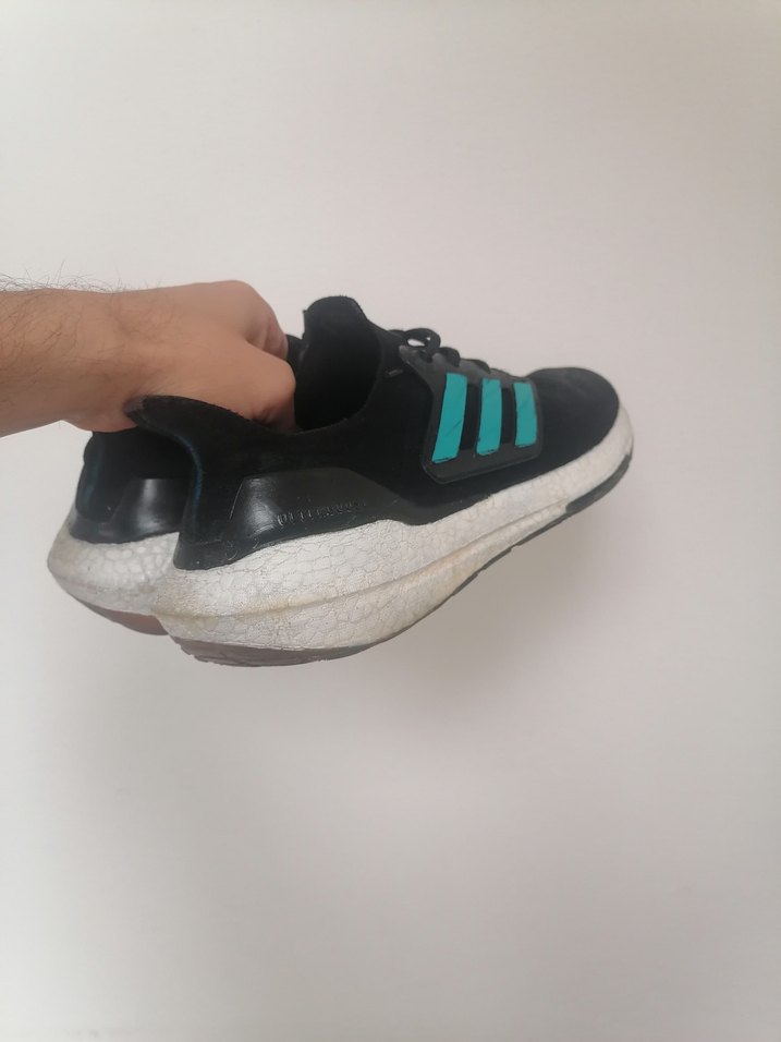 Adidas Ultraboost 1.0 - Görsel 3