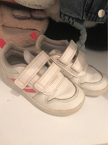 25 Beden Adidas spor ayakkabı