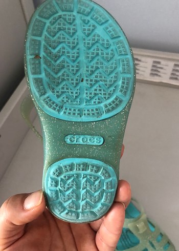 Crocs Marka Parlak Turkuaz Kız Sandalet - Görsel 2