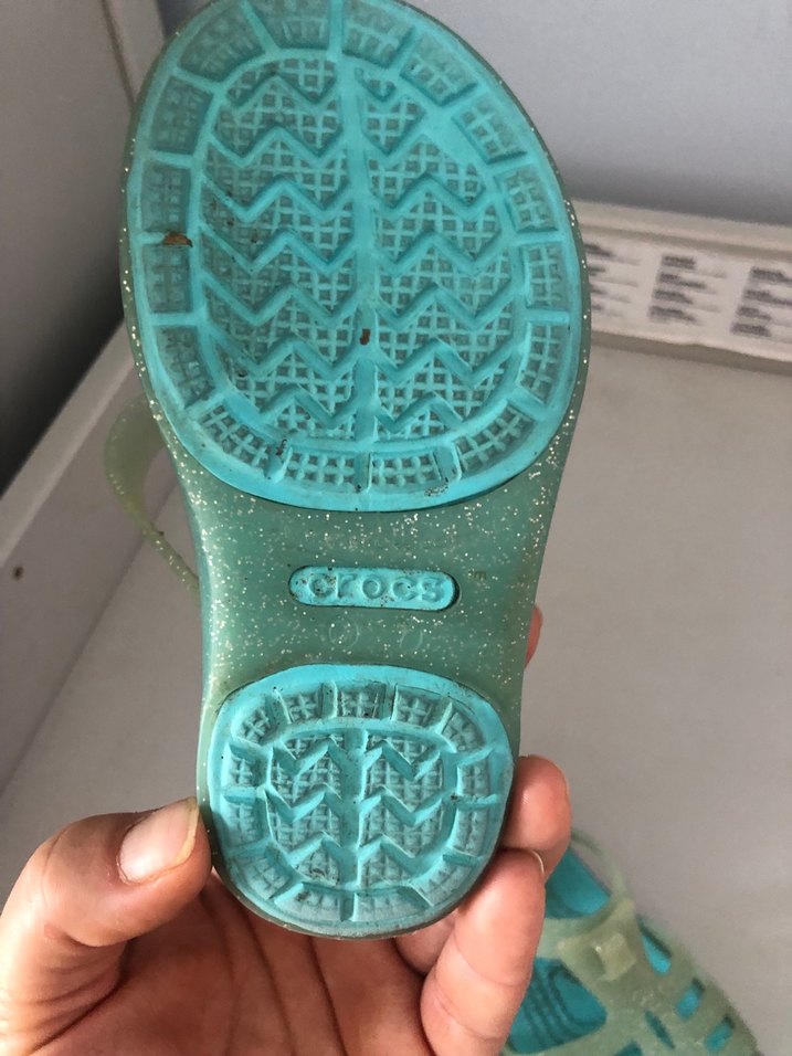 Crocs Marka Parlak Turkuaz Kız Sandalet - Görsel 2