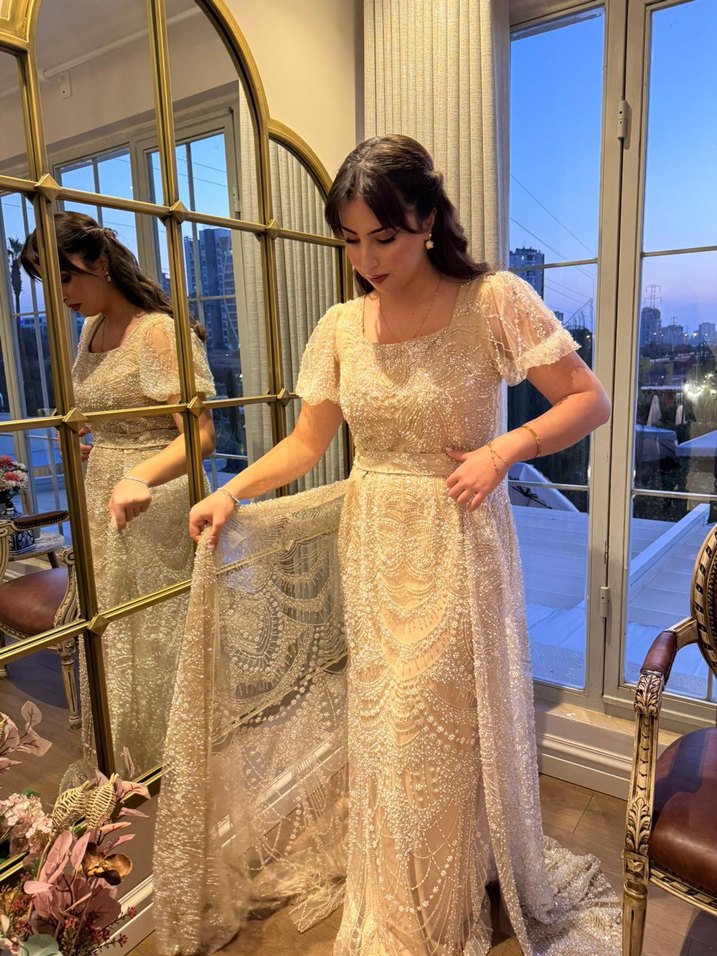 Bej İşlemeli Dantel Uzun Abiye Elbise - Görsel 3