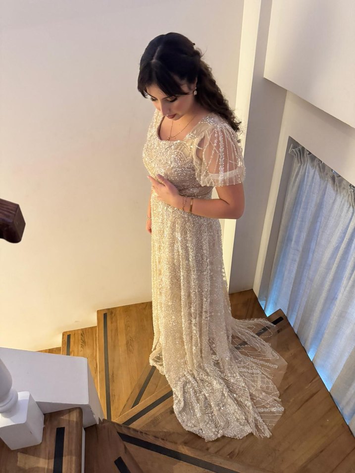 Bej İşlemeli Dantel Uzun Abiye Elbise - Görsel 4