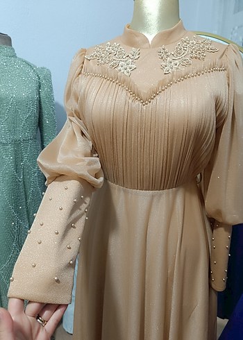 Bej Uzun Kollu İşlemeli Abiye Elbise Satılık - Görsel 3