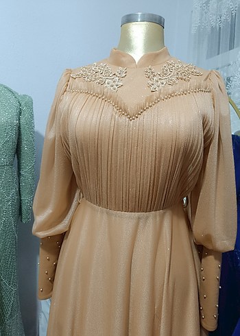Bej Uzun Kollu İşlemeli Abiye Elbise Satılık - Görsel 2