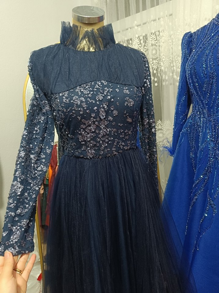 Lacivert İşlemeli Uzun Kollu Abiye Elbise Satılık - Görsel 2