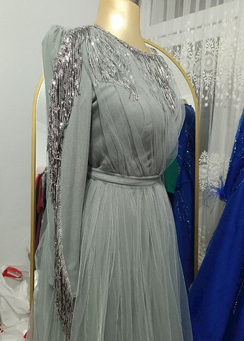 Gri İşlemeli Uzun Kollu Abiye Elbise Satılık - Görsel 4