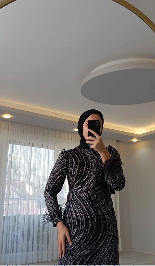 Uzun Kol Siyah Drapeli Ofis Elbisesi Satılıktır - Görsel 2