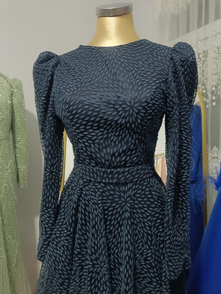 Uzun Kollu lacivert Puantiyeli Elbise - Görsel 2