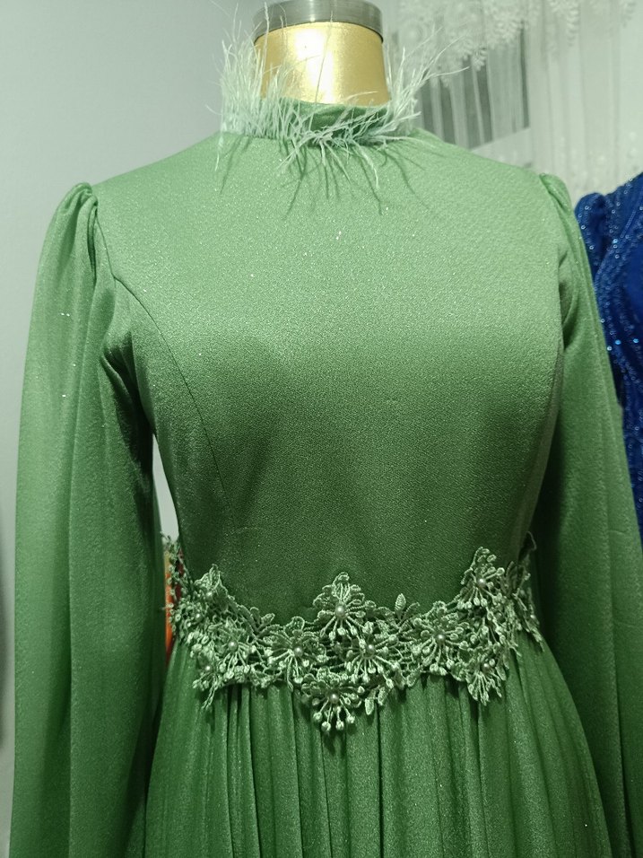 Yeşil Uzun Kollu İşlemeli Abiye Elbise Satılık - Görsel 3
