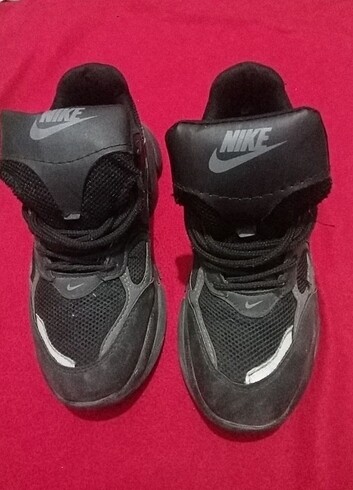 Nike Nike erkek ayakkabı 42 numara az kullanılmış
