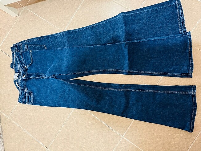 Mango Mango İspanyol paça jean