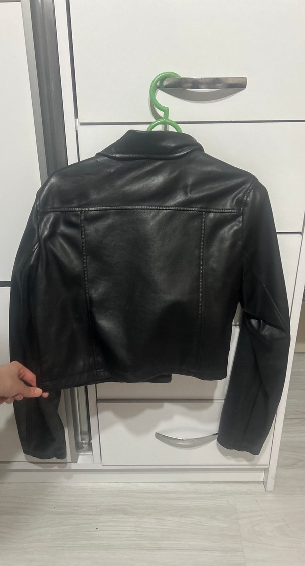 Siyah Deri Düğmeli Kadın Ceket - Görsel 4
