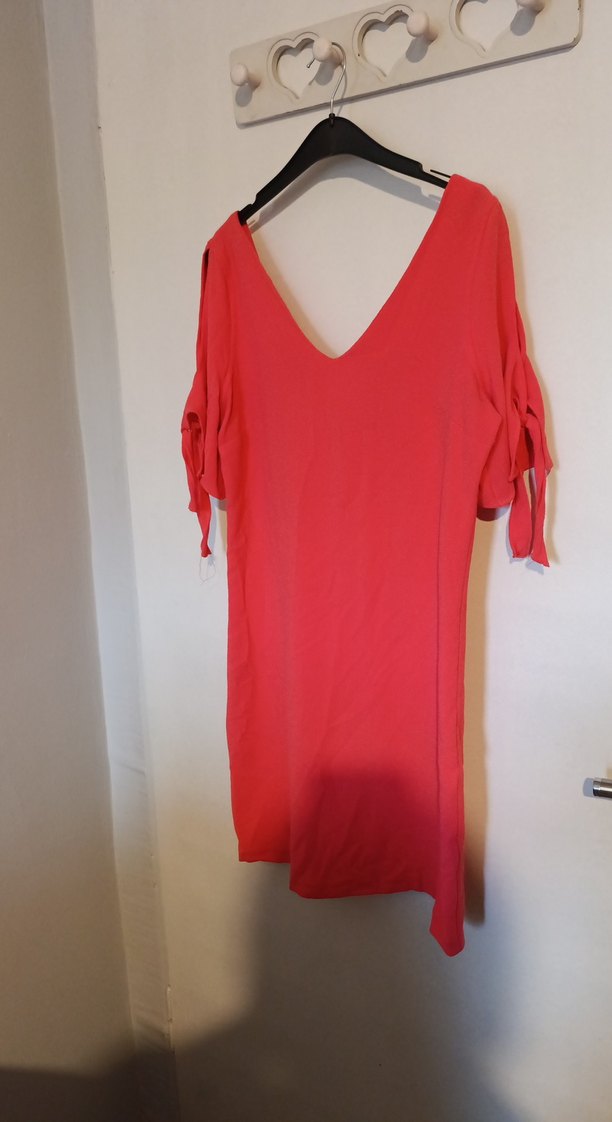 Drapeli Kırmızı Midi V Yaka Elbise - Görsel 2