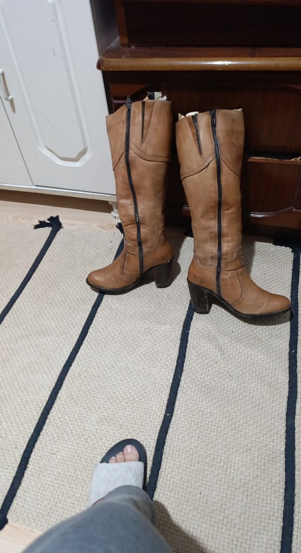 Kadın Kahverengi Deri Dolgu Topuklu Çizme - Görsel 3