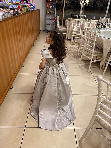 Prenses elbisesi