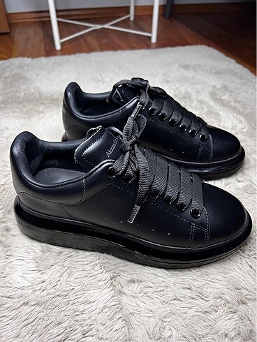 Alexander McQueen Alexander mcqueen