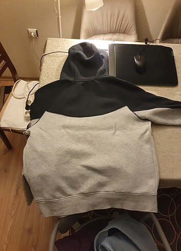 l Beden NIKE TECH FLEECE ÜST