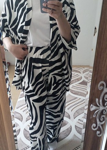 m Beden Zebra Desenli Midi Kadın Kimono