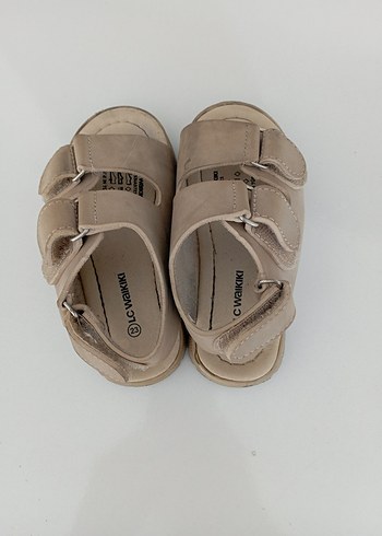 Bej Erkek Çocuk Tokalı Sandalet