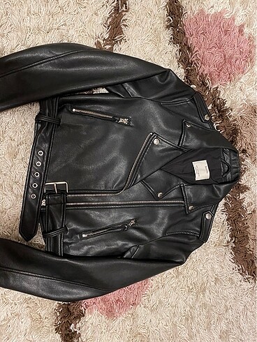 Bershka Kemerli Deri Biker Ceket