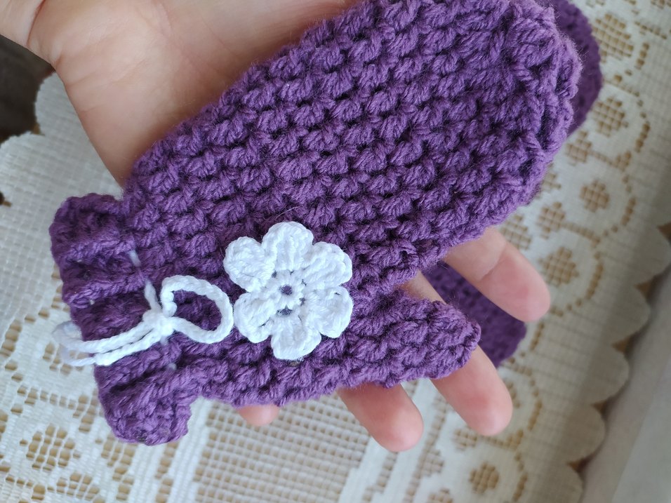 Mor Örgü Kız Çocuk Eldivenleri Çiçek Detaylı - Görsel 5