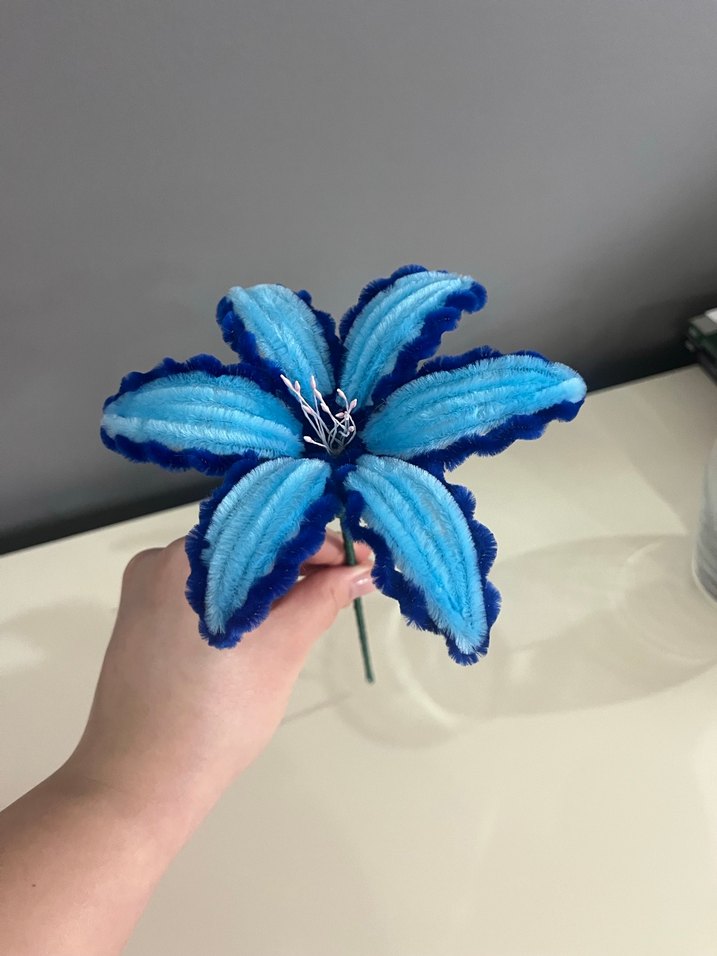 Mavi el yapımı Çiçek - Görsel 4