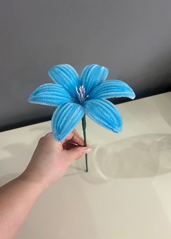 Mavi el yapımı çiçek - Görsel 4