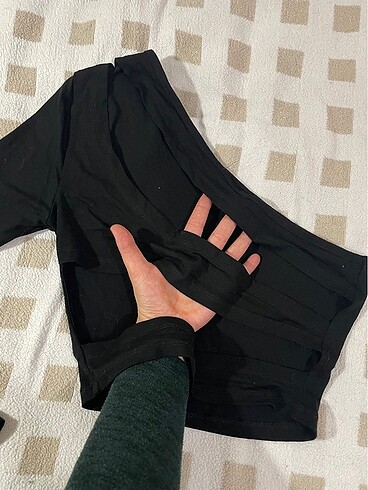 m Beden Sırt detaylı crop
