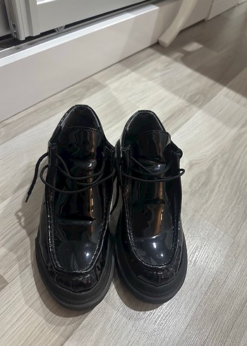 38 Beden Siyah Rugan Elle oxford ayakkabı