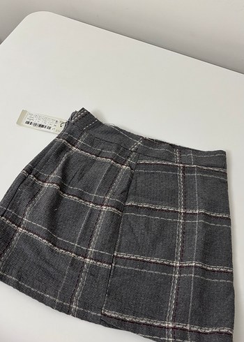 Ekose Desenli Gri Kemerli Mini Etek - Görsel 3