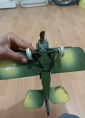 Dekoratif metal uçak