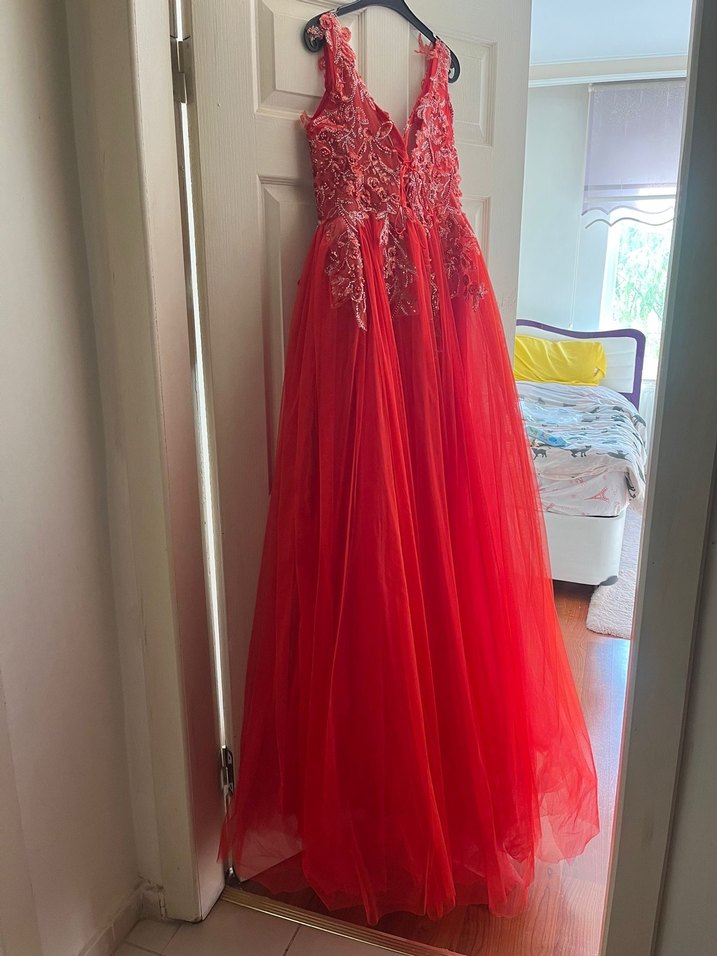 Kırmızı Drapeli Uzun Abiye Elbise - Görsel 2