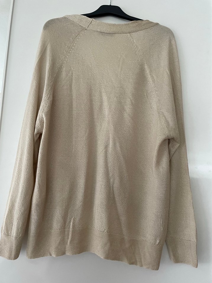 Bej Düğmeli V Yaka Midi Keten Hırka - Görsel 3